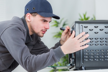 onsite_appliance_microwave_technician